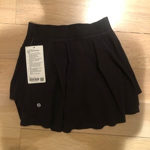 Lululemon Court Rival High Rise skirt - tall